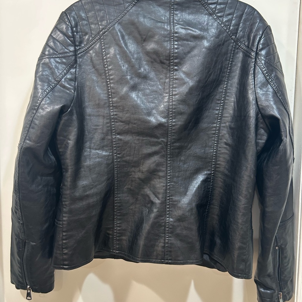 Kenneth Cole Black Pleather Moto Jacket, size XL - Picture 2 of 4